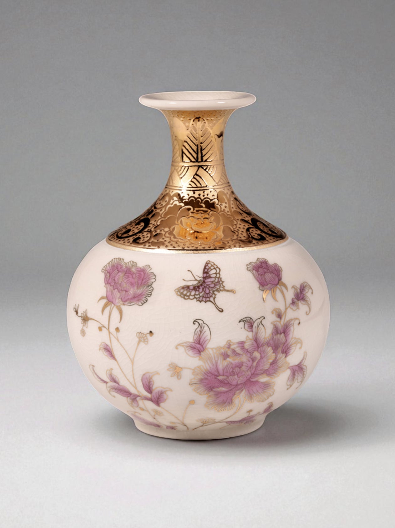 Mavolux handcrafted porcelain vase in ivory-crackle glaze featuring elegant peony motifs and German 24K gold accents. Luxury ceramic centerpiece made in Yingge Taiwan, symbolizing prosperity and honor.